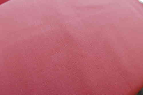 Tejido 100% algodón. Liso rosa. Ancho de tela aprox. 140cm.
