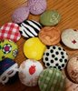 Lined buttons with mixed cloth.