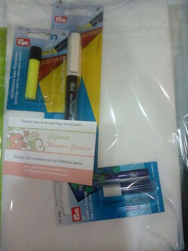 KIT APPLIQUÉ. H250, Glue pen, glue and special needles for appliqué.